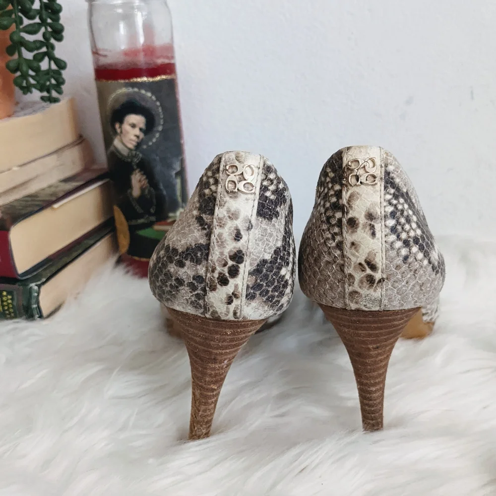 Coach Beige Snakeskin Textured Pumps 5.5